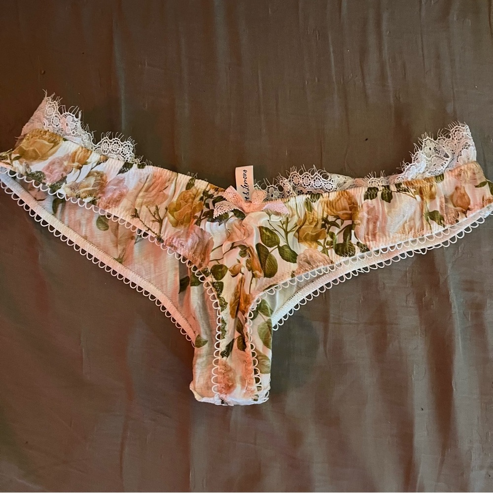 For Love And Lemons Floral Lace SET - Picture 10 of 10